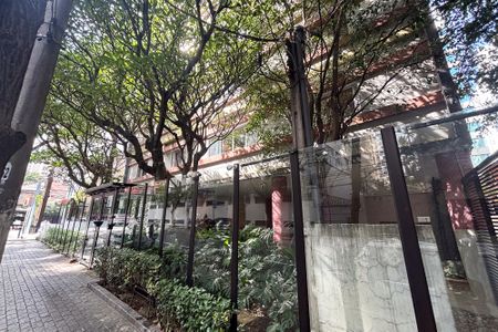 Apartamento para alugar com 157m², 2 quartos e 1 vagafachada do predio