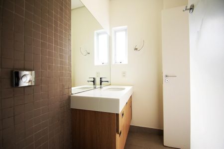 Apartamento para alugar com 157m², 2 quartos e 1 vagaBanheiro da Suíte 1