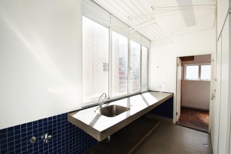 Apartamento para alugar com 157m², 2 quartos e 1 vagalavanderia