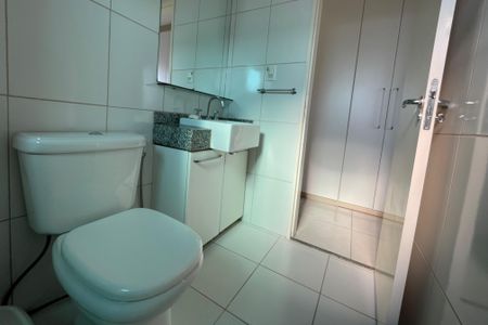 Apartamento à venda com 283m², 2 quartos e 3 vagas Apartamento à venda com 283m², 2 quartos e 3 vagasBanheiro Suíte