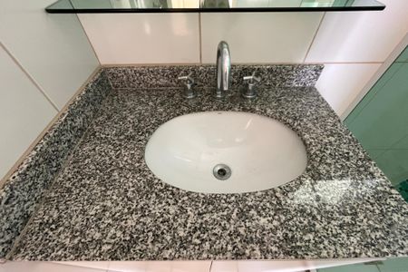 Apartamento à venda com 283m², 2 quartos e 3 vagas Apartamento à venda com 283m², 2 quartos e 3 vagasBanheiro Social