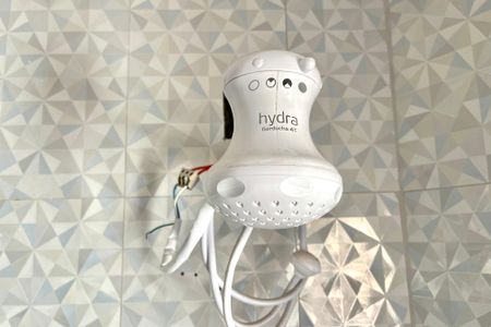 Casa à venda com 280m², 4 quartos e 3 vagas Casa à venda com 280m², 4 quartos e 3 vagasBanheiro Corredor