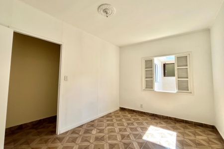 Casa à venda com 280m², 4 quartos e 3 vagas Casa à venda com 280m², 4 quartos e 3 vagasQuarto 3