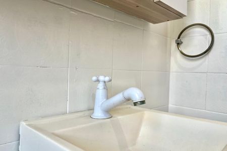 Casa à venda com 280m², 4 quartos e 3 vagas Casa à venda com 280m², 4 quartos e 3 vagasBanheiro da Suíte 2