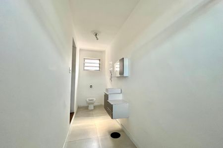 Casa à venda com 280m², 4 quartos e 3 vagas Casa à venda com 280m², 4 quartos e 3 vagasBanheiro da Suíte 1
