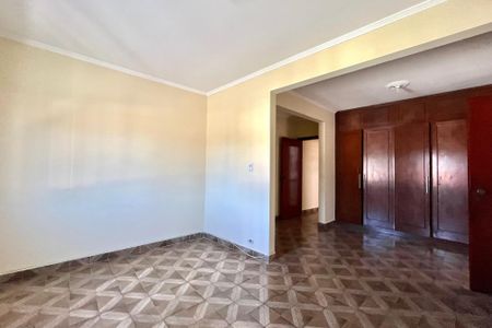 Casa à venda com 280m², 4 quartos e 3 vagas Casa à venda com 280m², 4 quartos e 3 vagasSuite 1