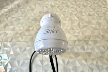 Casa à venda com 280m², 4 quartos e 3 vagas Casa à venda com 280m², 4 quartos e 3 vagasBanheiro da Suíte 1