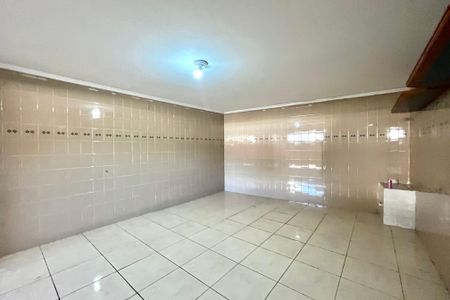 Casa à venda com 280m², 4 quartos e 3 vagas Casa à venda com 280m², 4 quartos e 3 vagasGaragem