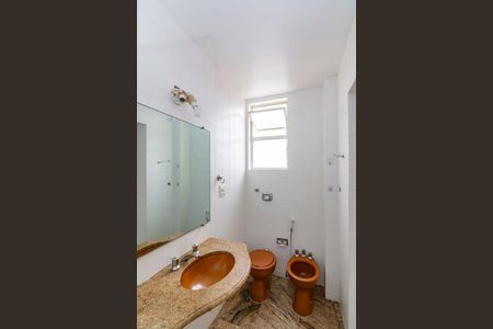 Apartamento para alugar com 100m², 3 quartos e 2 vagasBanheiro da Suíte