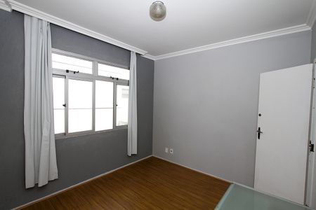 Apartamento à venda com 87m², 2 quartos e 1 vagaQuarto 2