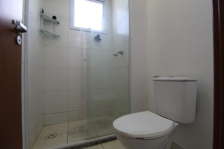 Apartamento à venda com 83m², 3 quartos e 1 vagaBanheiro canadense das suítes 1 e 2