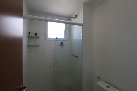 Apartamento à venda com 83m², 3 quartos e 1 vagaBanheiro canadense das suítes 1 e 2