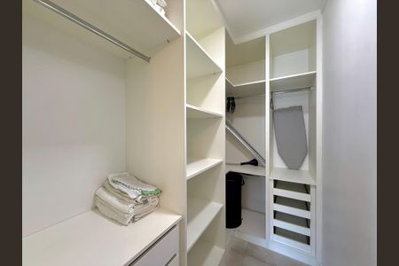 Apartamento para alugar com 38m², 1 quarto e 1 vagaCloset Suíte 
