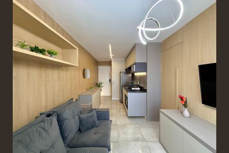 Sala  de apartamento à venda com 1 quarto, 38m² em Campo Belo, São Paulo