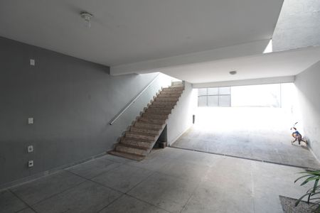 Casa para alugar com 180m², 3 quartos e 7 vagasGaragem