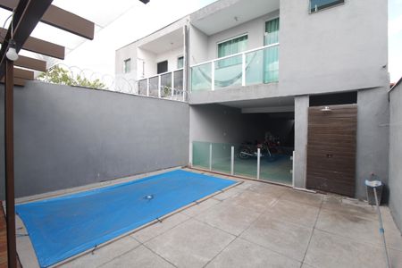 Casa para alugar com 180m², 3 quartos e 7 vagasPiscina