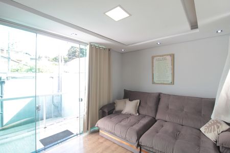 Sala de casa para alugar com 3 quartos, 180m² em Serrano, Belo Horizonte
