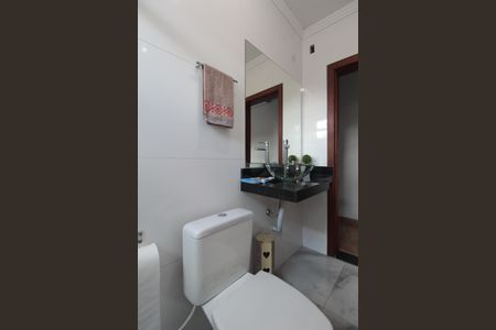 Casa para alugar com 180m², 3 quartos e 7 vagasBanheiro Social