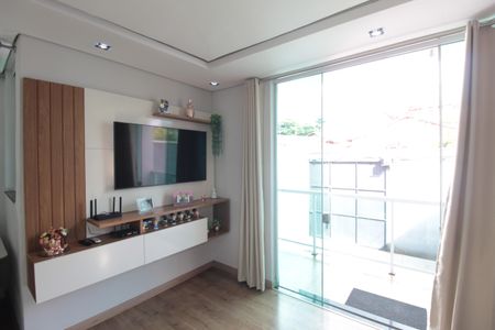 Casa para alugar com 180m², 3 quartos e 7 vagasSala