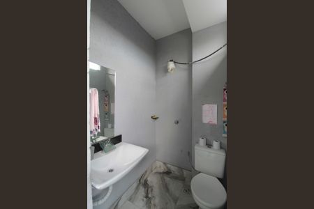 Casa para alugar com 180m², 3 quartos e 7 vagasBanheiro Social 2