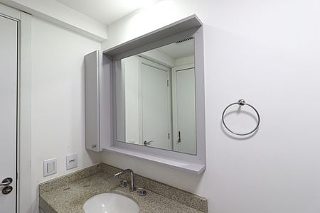 Apartamento para alugar com 50m², 1 quarto e 1 vagaBanheiro - Espelho