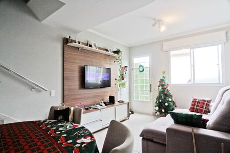 Sala de casa de condomínio para alugar com 2 quartos, 70m² em Jardim Felicidade (zona Oeste), São Paulo