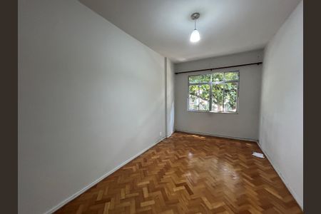 Apartamento à venda com 66m², 2 quartos e 1 vagaSala