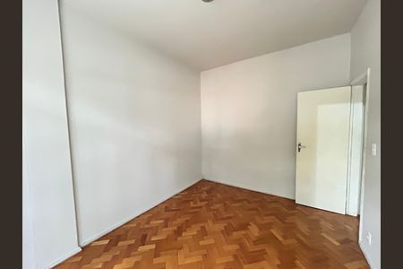 Apartamento à venda com 66m², 2 quartos e 1 vagaQuarto 2