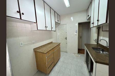 Apartamento à venda com 66m², 2 quartos e 1 vagaCozinha