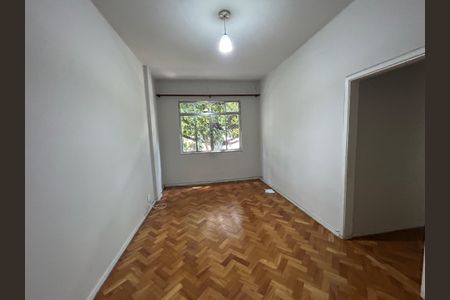 Apartamento à venda com 66m², 2 quartos e 1 vagaSala