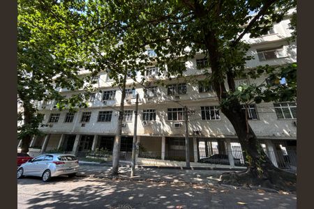 Apartamento à venda com 66m², 2 quartos e 1 vagaFachada