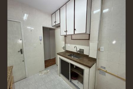 Apartamento à venda com 66m², 2 quartos e 1 vagaCozinha