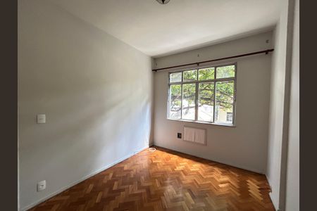 Apartamento à venda com 66m², 2 quartos e 1 vagaQuarto 2