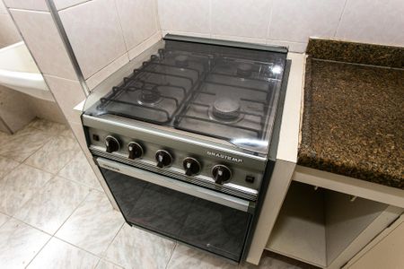 Apartamento à venda com 51m², 2 quartos e 1 vagaCozinha - Fogão