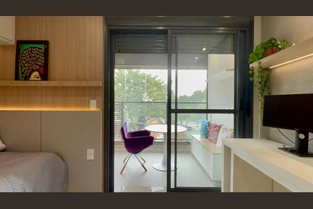Varanda de kitnet/studio à venda com 1 quarto, 31m² em Pinheiros, São Paulo