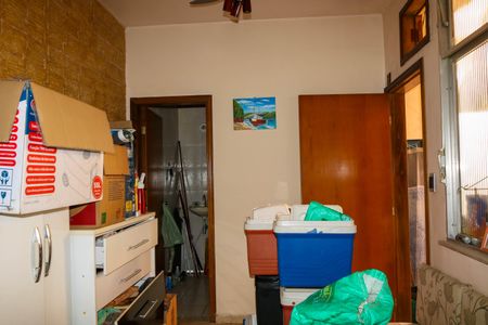 Casa à venda com 103m², 4 quartos e 1 vagaQuarto de Serviço