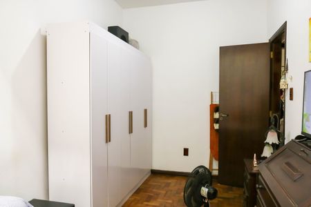 Casa à venda com 103m², 4 quartos e 1 vagaQuarto 1