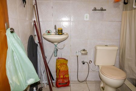 Casa à venda com 103m², 4 quartos e 1 vagaBanheiro de Serviço