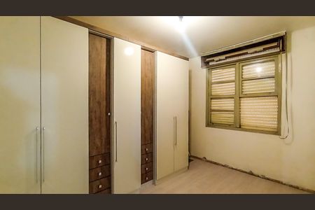 Quarto 1 de apartamento para alugar com 2 quartos, 55m² em Cristal, Porto Alegre