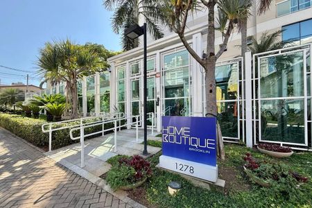 Studio para alugar com 30m², 1 quarto e 1 vagaFachada e portaria