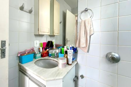 Apartamento à venda com 121m², 3 quartos e 2 vagasBanheiro da Suíte 1