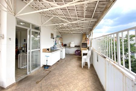 Apartamento à venda com 121m², 3 quartos e 2 vagasCobertura