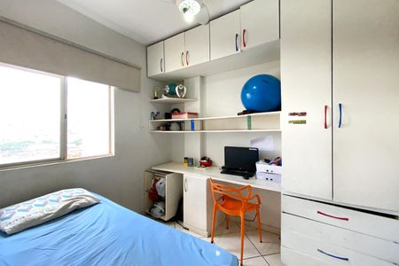 Apartamento à venda com 121m², 3 quartos e 2 vagasQuarto 2