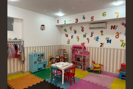 Apartamento à venda com 67m², 3 quartos e sem vaga Apartamento à venda com 67m², 3 quartos e sem vagaBrinquedoteca