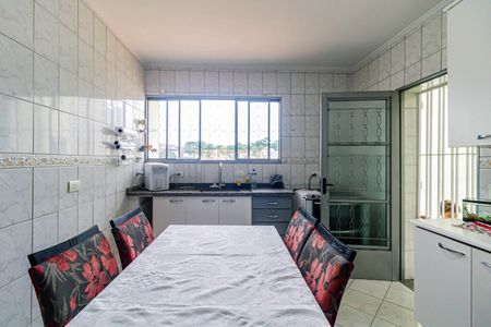 Casa à venda com 131m², 3 quartos e 2 vagasCozinha