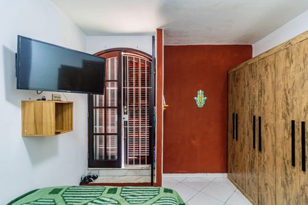 Casa à venda com 131m², 3 quartos e 2 vagasQuarto 01