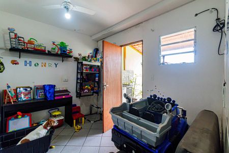 Casa à venda com 131m², 3 quartos e 2 vagasEdicula