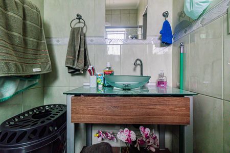 Casa à venda com 131m², 3 quartos e 2 vagasSuite - Banheiro