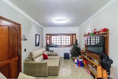 Casa à venda com 131m², 3 quartos e 2 vagasSala