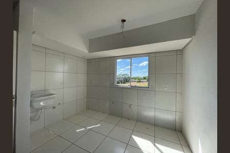 Apartamento à venda com 99m², 2 quartos e 2 vagasCozinha e Área de Serviço